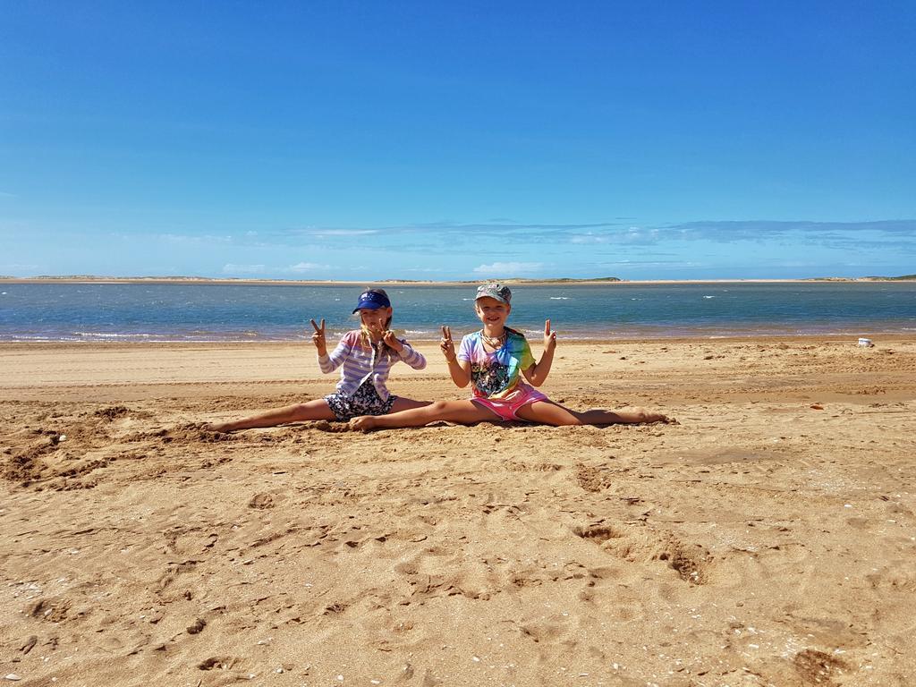 Alva Beach Tourist Park 외부 사진